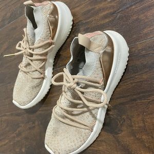 Adidas cloudfoam sneakers